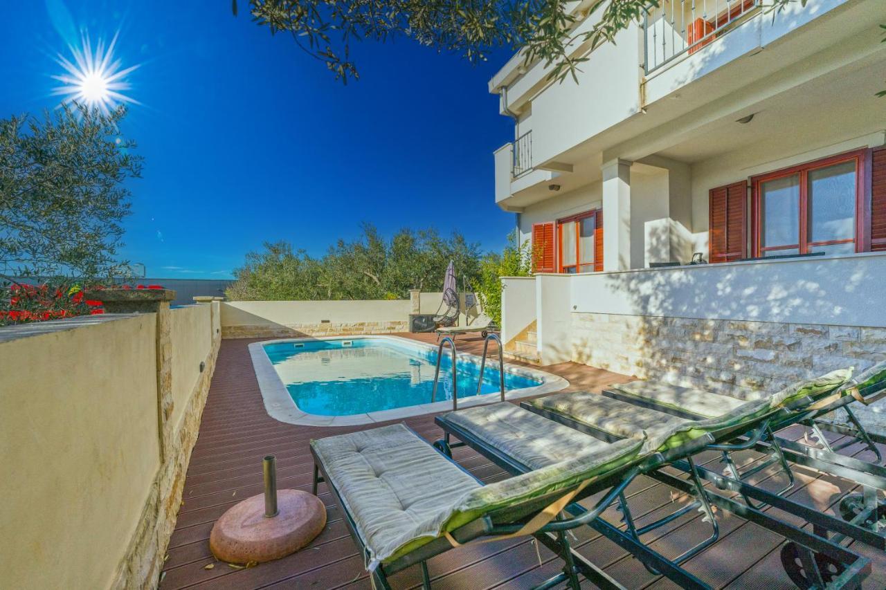 Villa Slavica Sveti Filip i Jakov Exterior foto